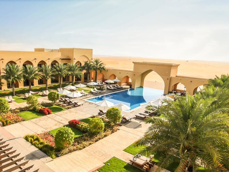 Tilal Liwa Hotel - Madinat Zayed 297026