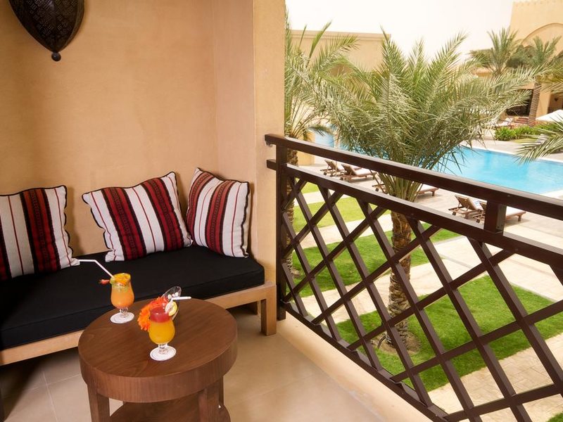 Tilal Liwa Hotel - Madinat Zayed 297027