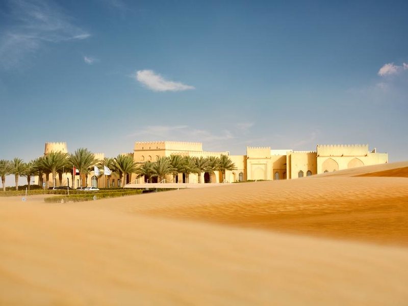 Tilal Liwa Hotel - Madinat Zayed 297031