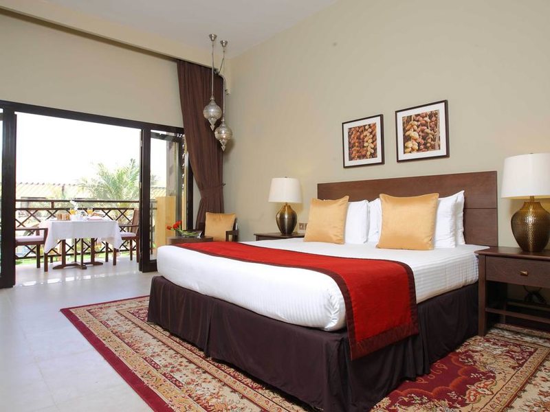 Tilal Liwa Hotel - Madinat Zayed 297033