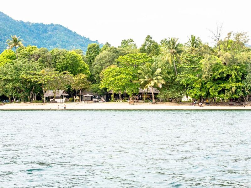 Tropical Beach Koh Chang 223178