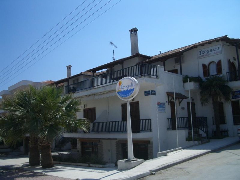 Tzogalis Apartments 262612