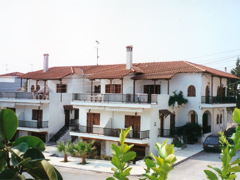 Tzogalis Apartments 262616