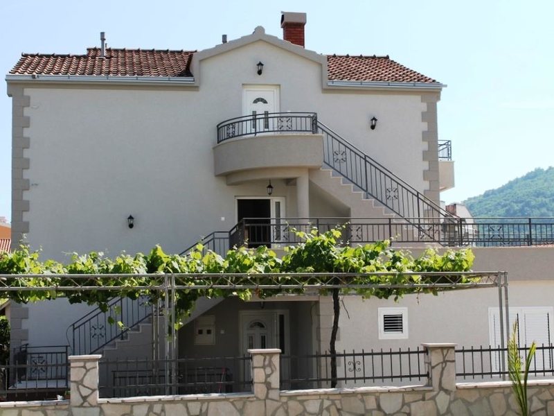 Villa Danica (Cat 232352