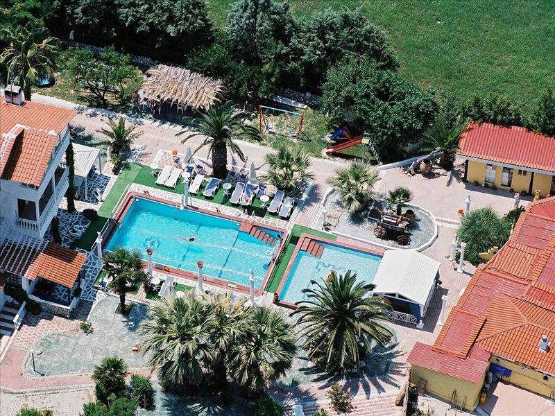 Villa George (Hotel Apartments) 262744