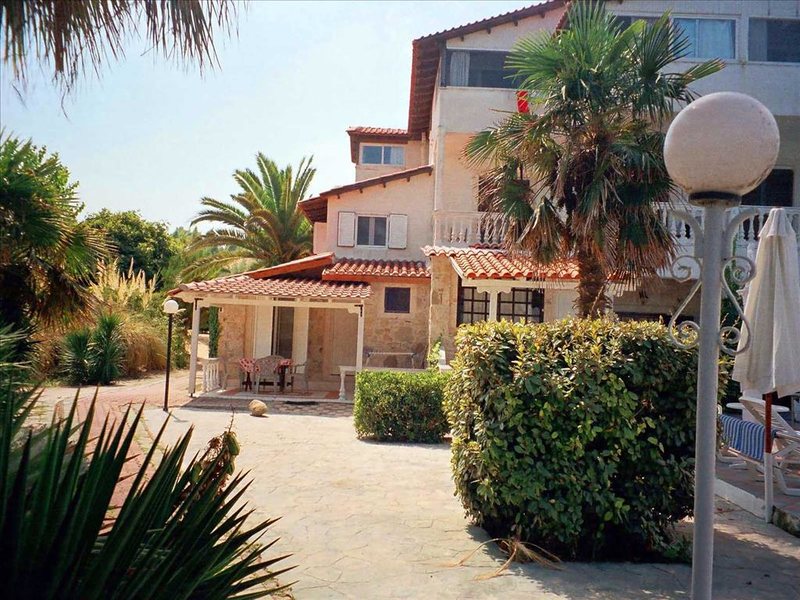 Villa George (Hotel Apartments) 262756