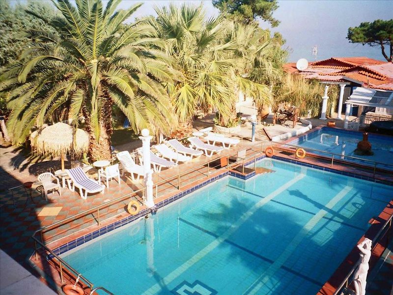 Villa George (Hotel Apartments) 262763