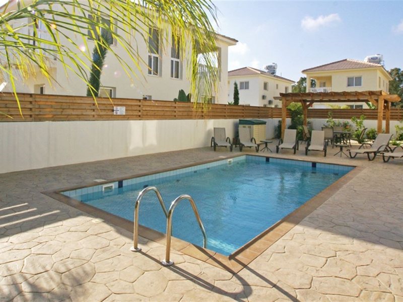 Villas2Let Agia Thekla 292904