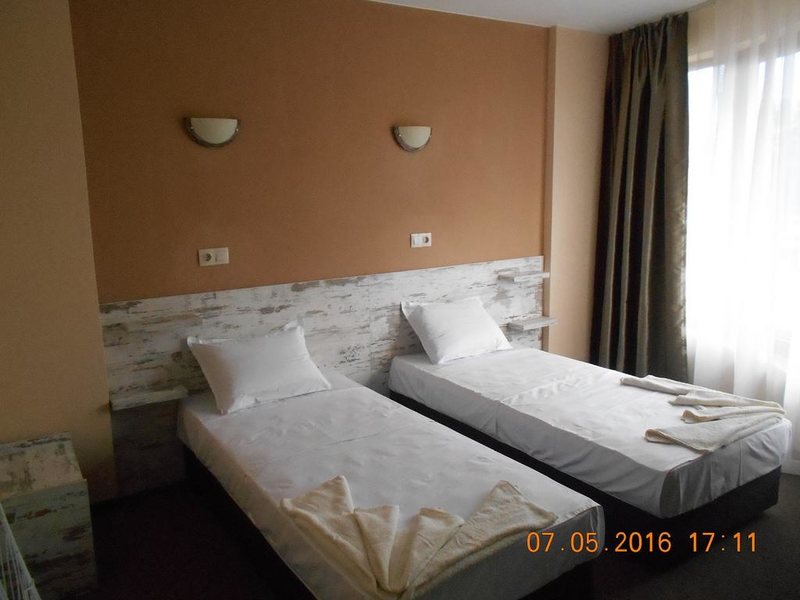 Vivas Hotel 314980