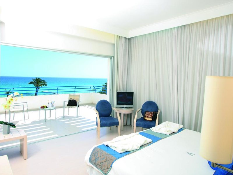 Vrissiana Beach Hotel 305175