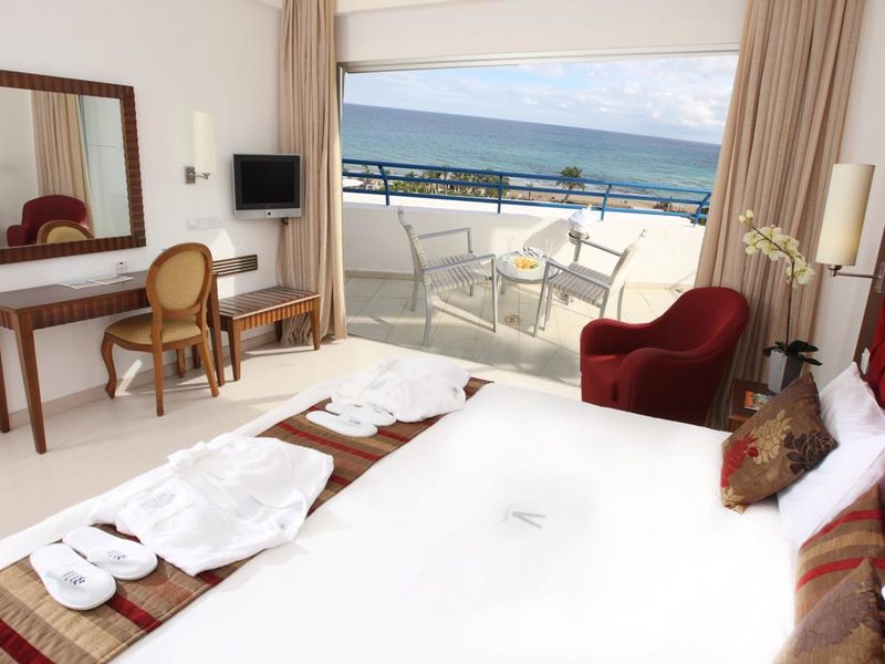 Vrissiana Beach Hotel 305183