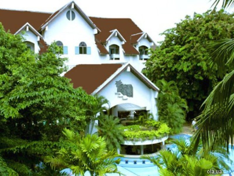 White House Resort 3083