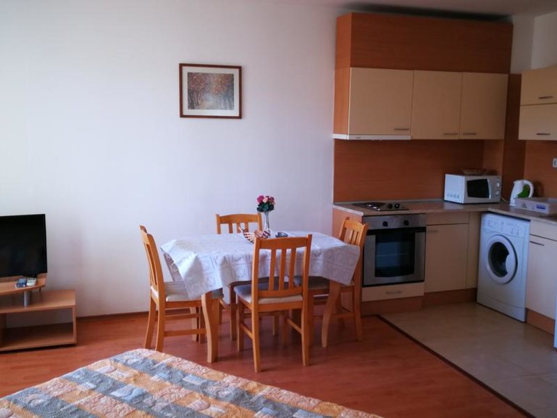 Yassen Apartaments  315031