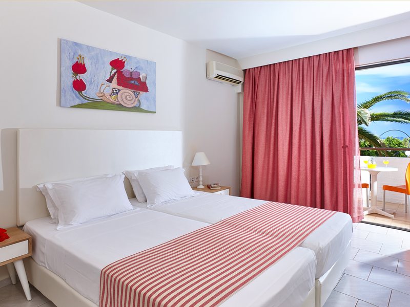 Zephyros Beach Boutique Hotel 102135