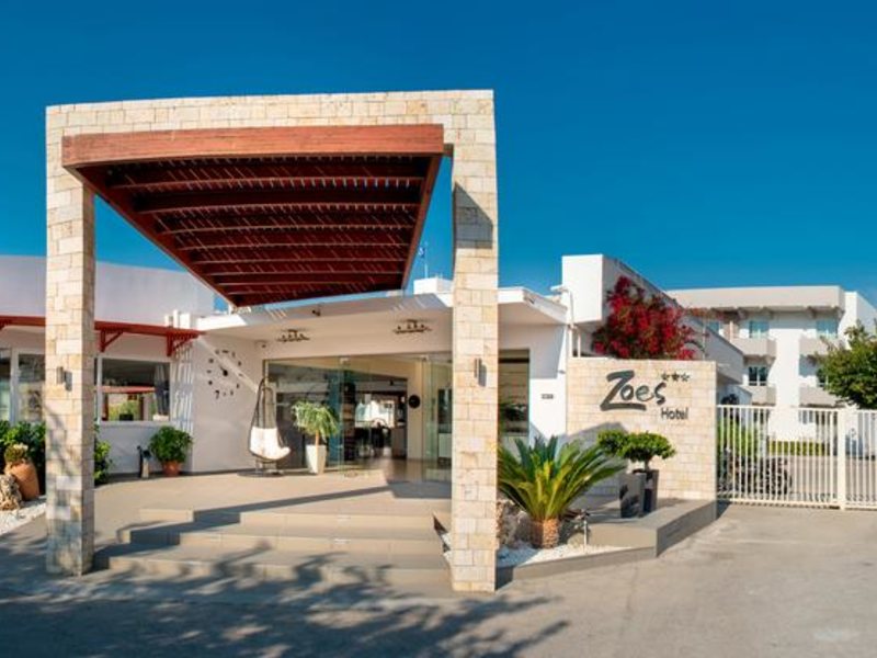 Zoes Hotel 287335